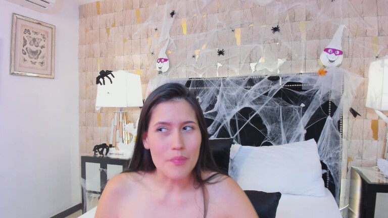 BrianaHunter69's Streamate show and profile