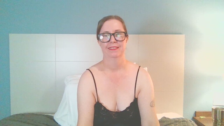 SWEETandNAUGHTY21's Streamate show and profile