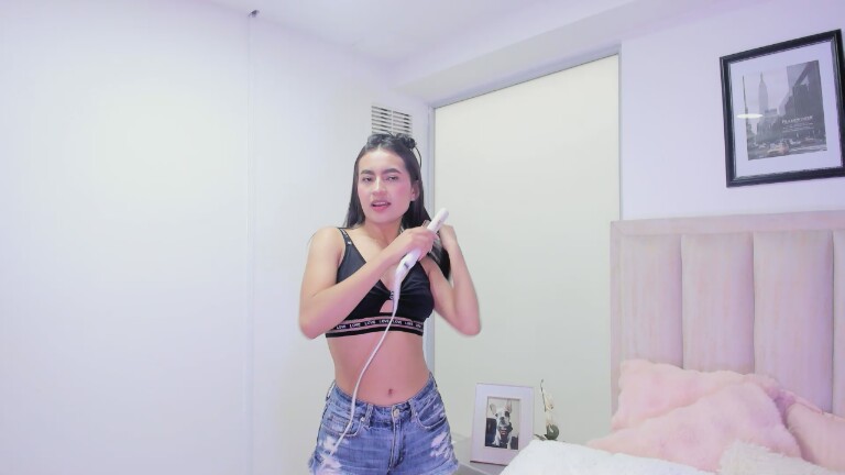 Bella_Fooxx's Streamate show and profile