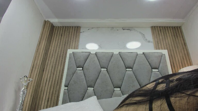 Scarleth_Rose's Streamate show and profile