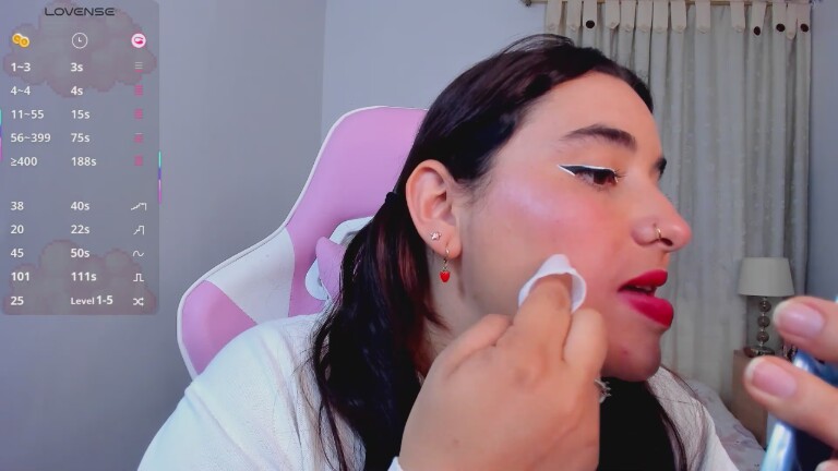 leidyswallow's Streamate show and profile