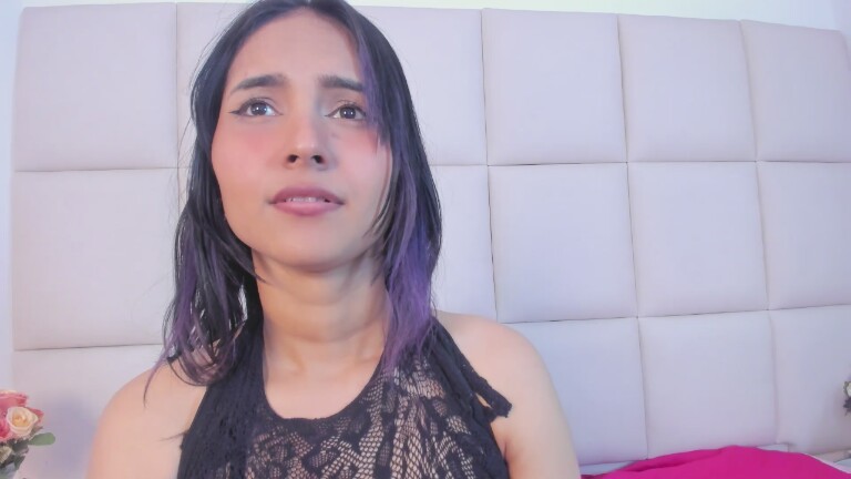 SamanthaLevy's Streamate show and profile