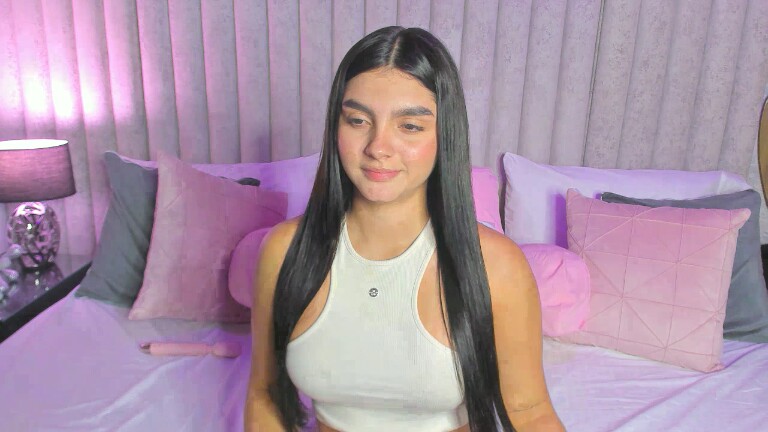 SamiLewis's Streamate show and profile