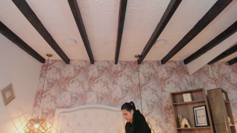 SaharaLyn's Streamate show and profile