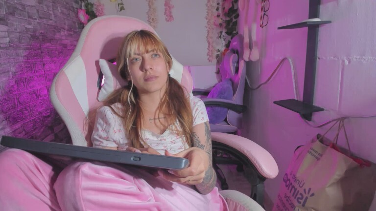 Pamela_Jhonsons's Streamate show and profile