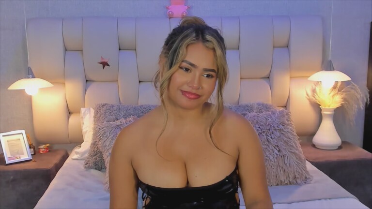 EmmaPrinncess's Streamate show and profile