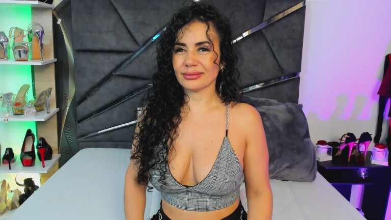 CatlinBouuvier's Streamate show and profile