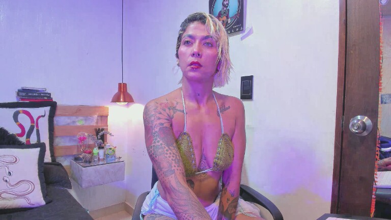 AmbeerLie's Streamate show and profile