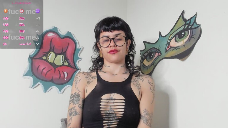 triinitty's Streamate show and profile