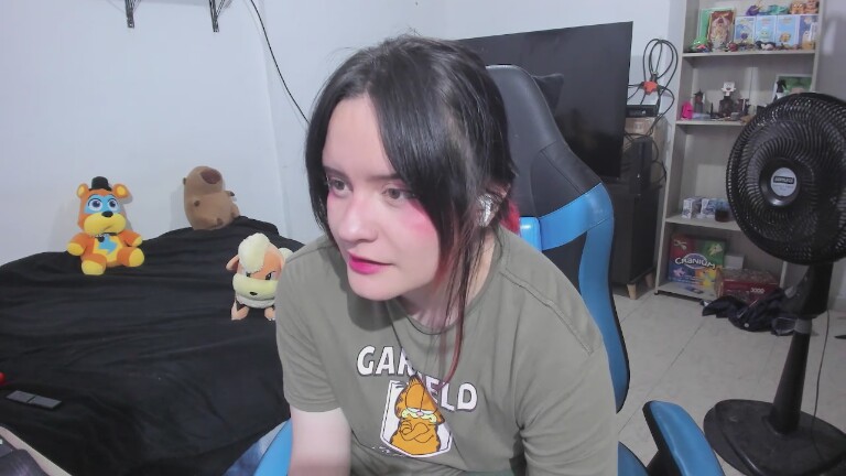 Red_Pandemonium's Streamate show and profile