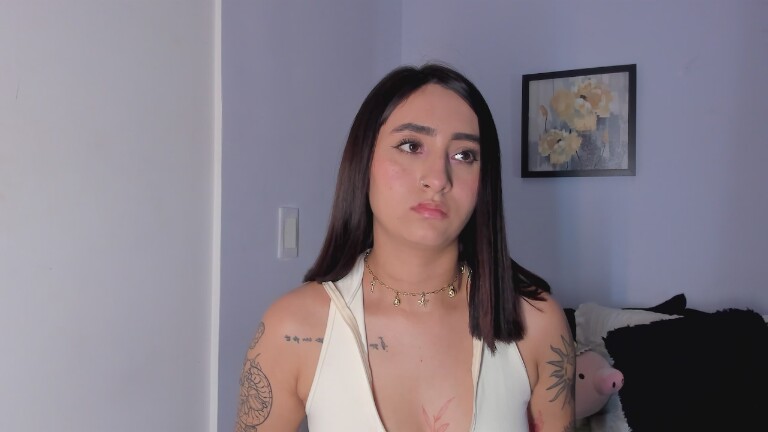 RoseHoldenn's Streamate show and profile