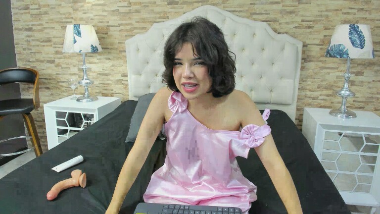 NikoYon's Streamate show and profile