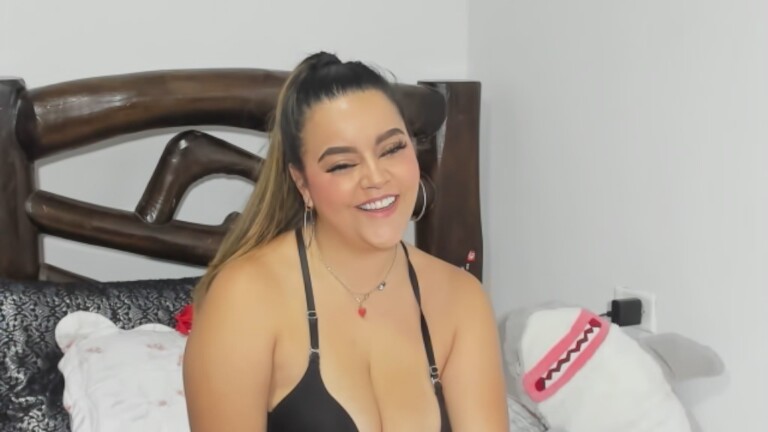 Lolachanell's Streamate show and profile