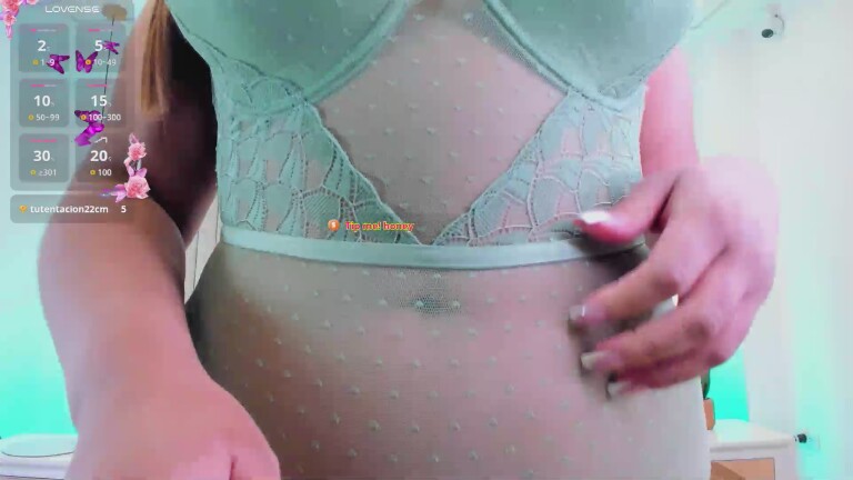 sofi_zaens's Streamate show and profile