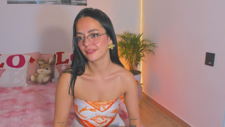 Aria_Greyy's Streamate show and profile