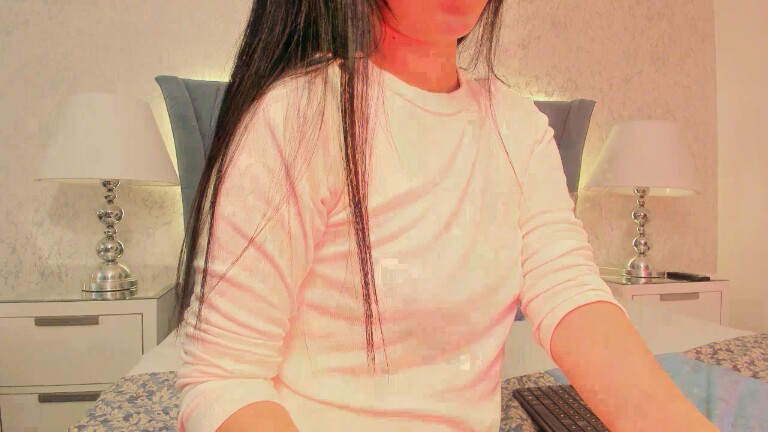 EmmaWeest's Streamate show and profile