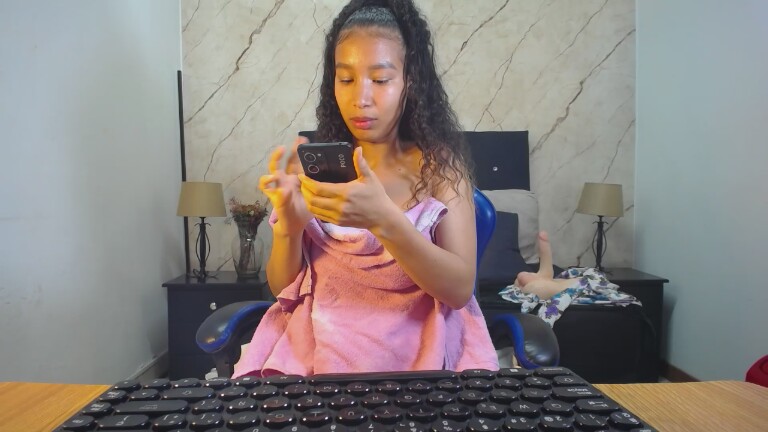 hasleycute's Streamate show and profile