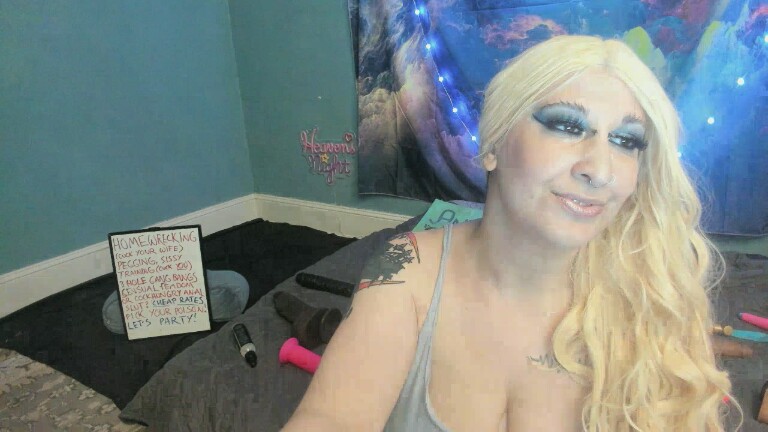 ShaeWednesday's Streamate show and profile