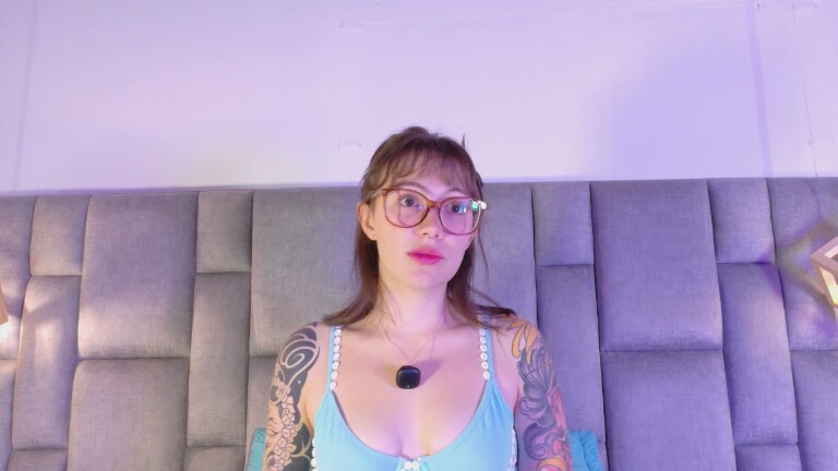 Isabella_Stewart's Streamate show and profile