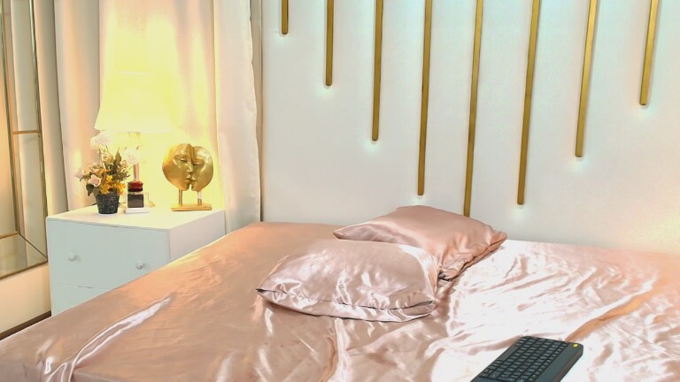 IvySalazar's Streamate show and profile