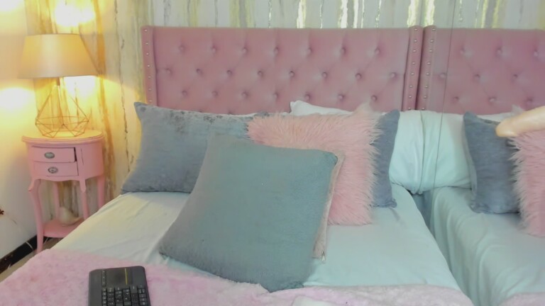 SarahhEvans's Streamate show and profile