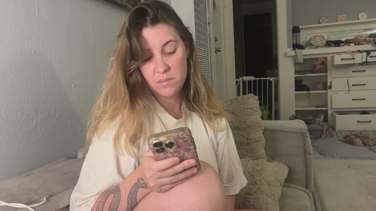 leoqueen1111's Streamate show and profile