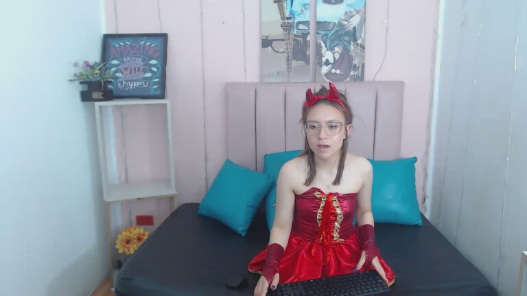 casandraroberthrs707's Streamate show and profile