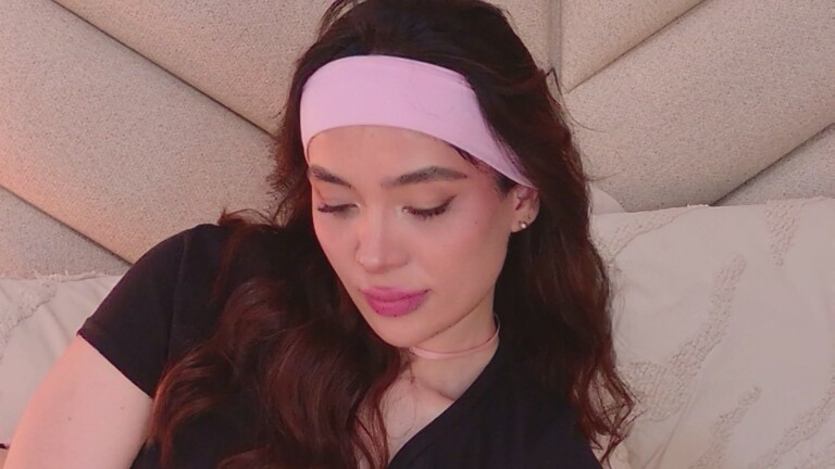 IsabelMaren's Streamate show and profile