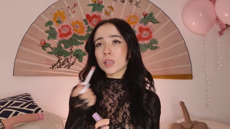 SweetSara33's Streamate show and profile