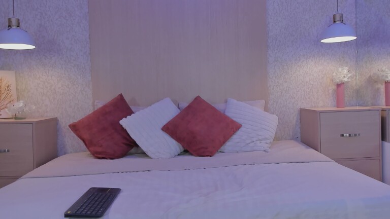 Aly_Brownn's Streamate show and profile