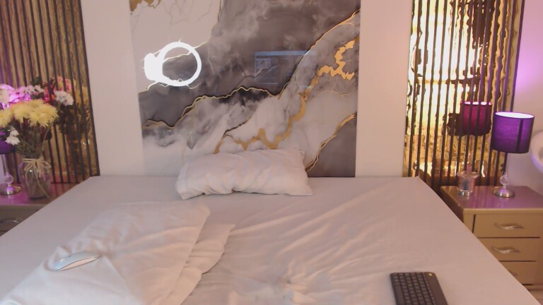 MiticaBrenner's Streamate show and profile