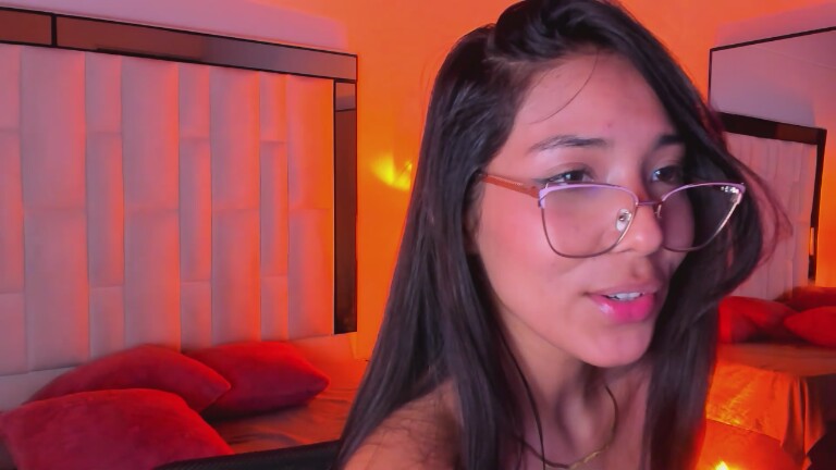 misssophiery's Streamate show and profile